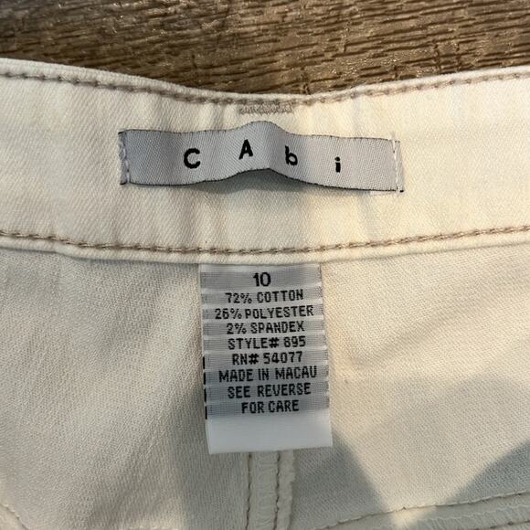 NWT CAbi Off-White Contemporary Boot Cut Jean Style 895 Size 10 - Picture 7 of 8